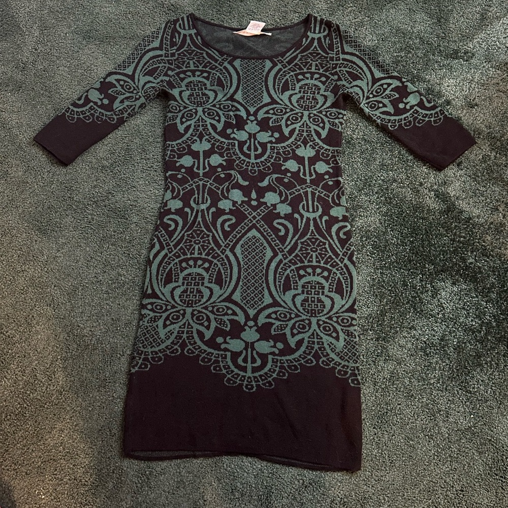 Max Studio Light Sweater Mini Dress, Green and Black Pattern, Sz Small